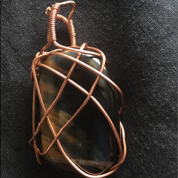 Wire wrapped Tigers eye boho pendant - Picture 2 of 2
